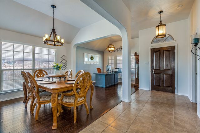 11564 Round Leaf Drive, Fort Worth, TX 76244