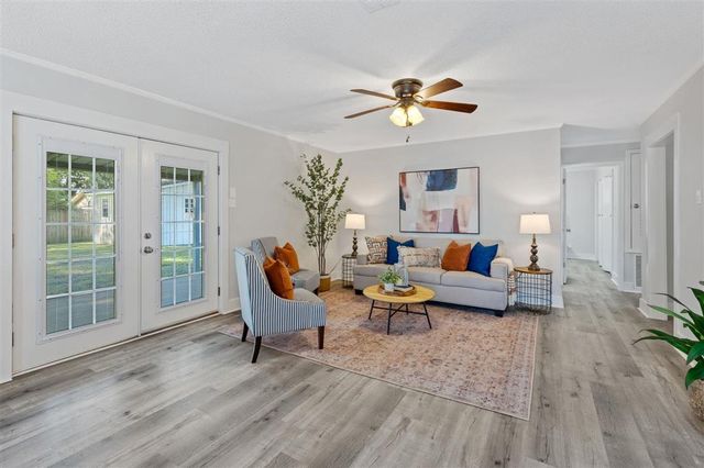 2520 Oak Cliff Street, Lake Charles, LA 70607