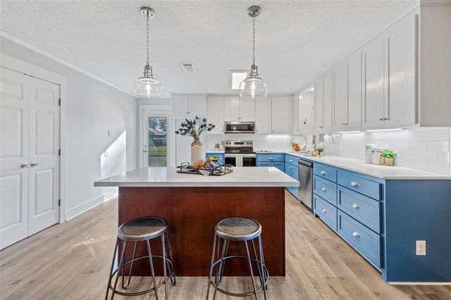 2520 Oak Cliff Street, Lake Charles, LA 70607