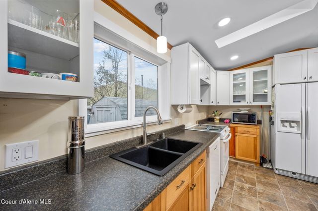 9140 N Starr LOOP, Hayden, ID 83835
