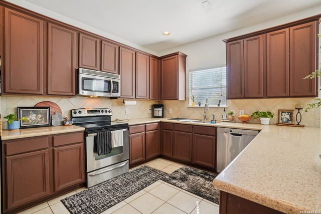 545 Celtic Ash, Schertz, TX 78108