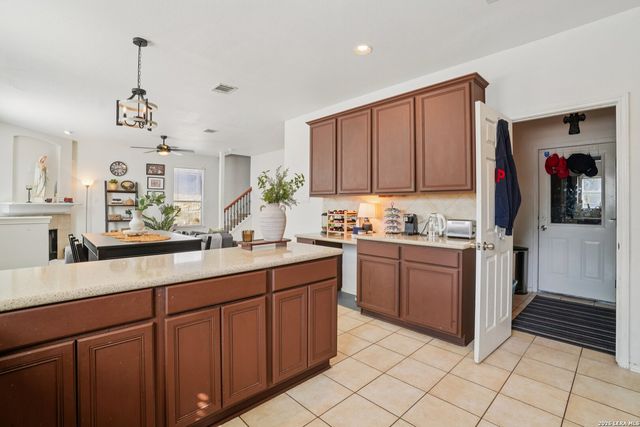 545 Celtic Ash, Schertz, TX 78108