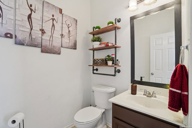 545 Celtic Ash, Schertz, TX 78108