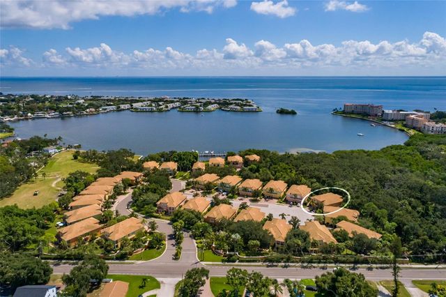190 BANYAN BAY DRIVE, St Petersburg, FL 33705