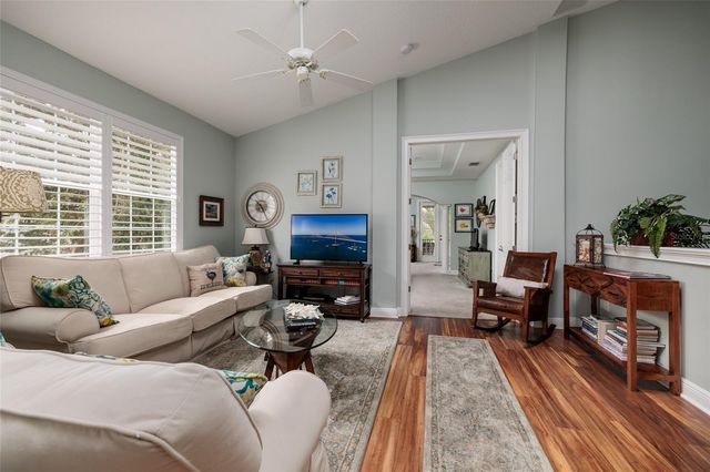190 BANYAN BAY DRIVE, St Petersburg, FL 33705
