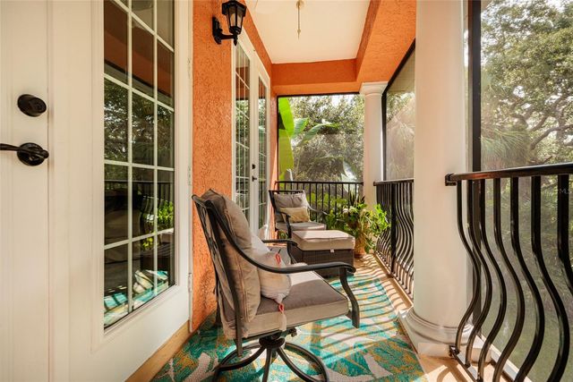 190 BANYAN BAY DRIVE, St Petersburg, FL 33705