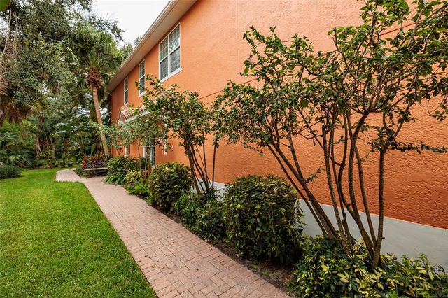190 BANYAN BAY DRIVE, St Petersburg, FL 33705