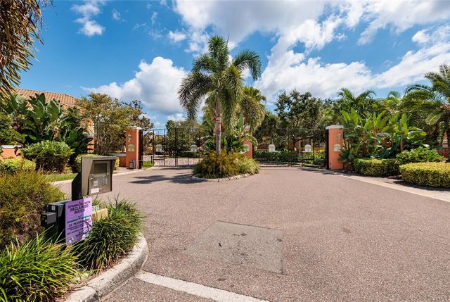 190 BANYAN BAY DRIVE, St Petersburg, FL 33705