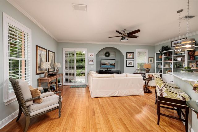 190 BANYAN BAY DRIVE, St Petersburg, FL 33705