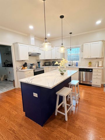 845 E Alexis Way, Bloomington, IN 47401