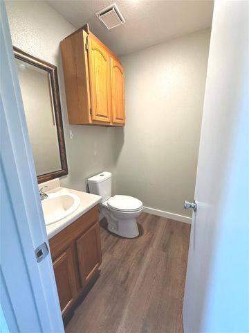 411 W Avenue K Ave, Jarrell, TX 76537