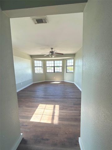411 W Avenue K Ave, Jarrell, TX 76537