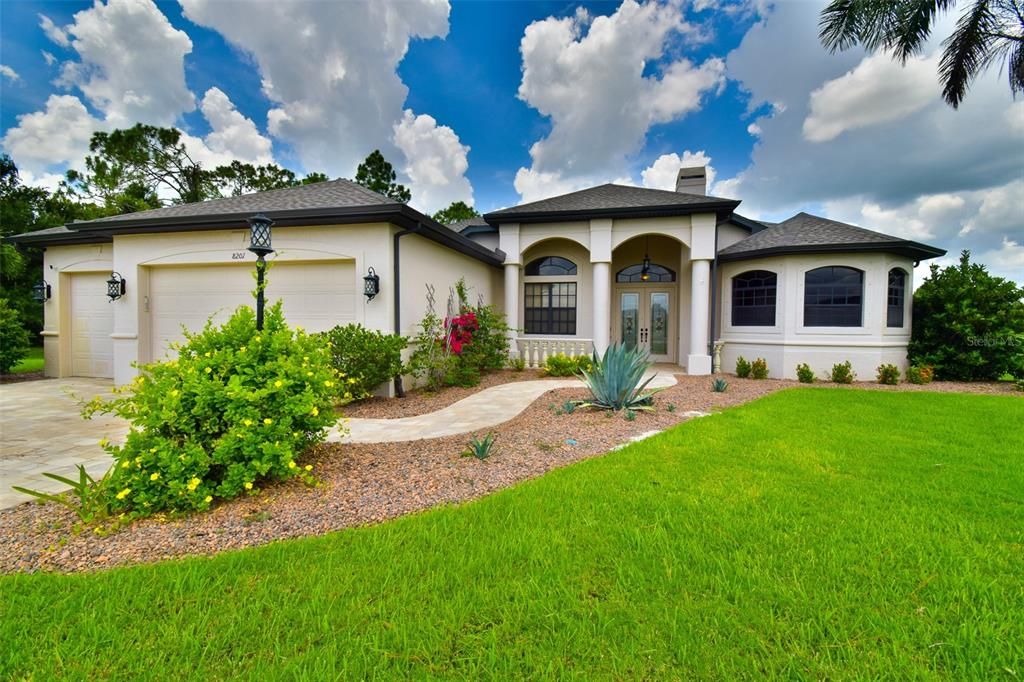 8201 HUNTERS GLEN CIRCLE, North Fort Myers, FL 33917