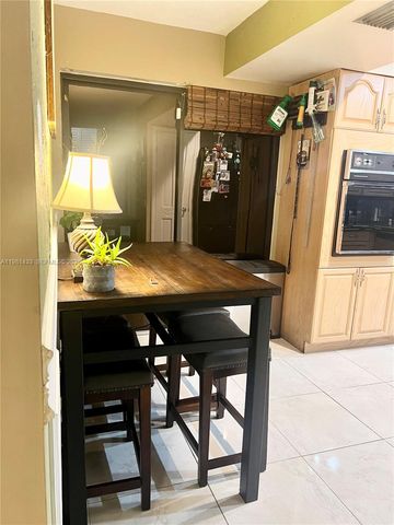 5119 SW 153rd Pl N, Miami, FL 33185