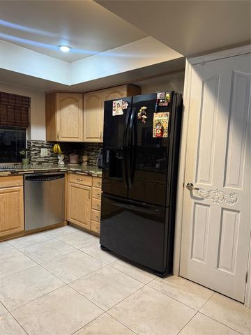 5119 SW 153rd Pl N, Miami, FL 33185