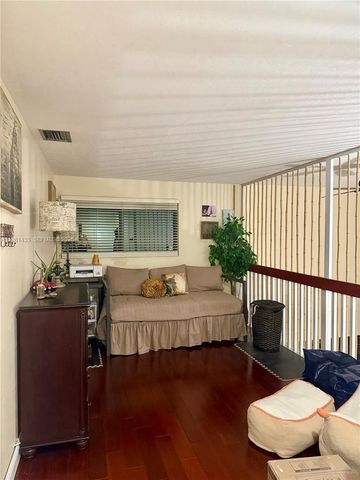 5119 SW 153rd Pl N, Miami, FL 33185