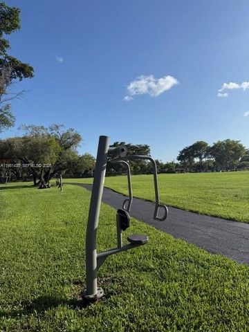 5119 SW 153rd Pl N, Miami, FL 33185