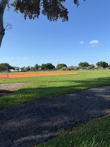 5119 SW 153rd Pl N, Miami, FL 33185