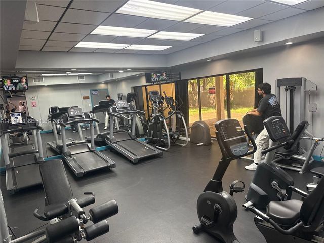 5119 SW 153rd Pl N, Miami, FL 33185