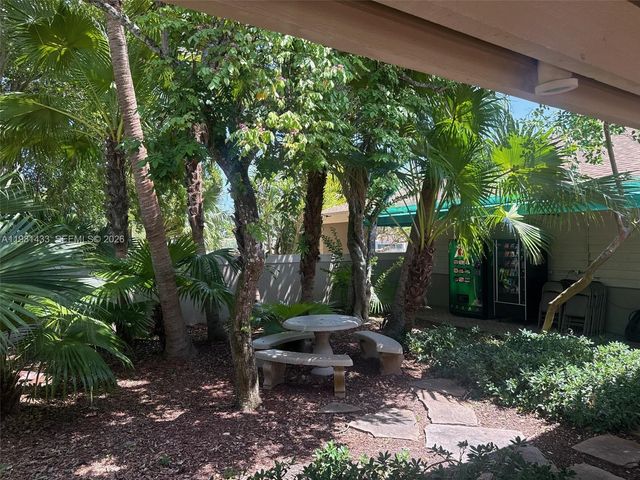 5119 SW 153rd Pl N, Miami, FL 33185