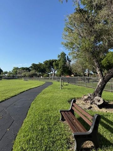 5119 SW 153rd Pl N, Miami, FL 33185