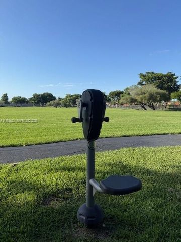 5119 SW 153rd Pl N, Miami, FL 33185