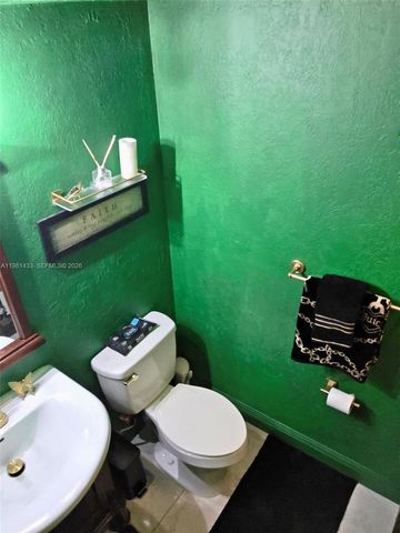 5119 SW 153rd Pl N, Miami, FL 33185