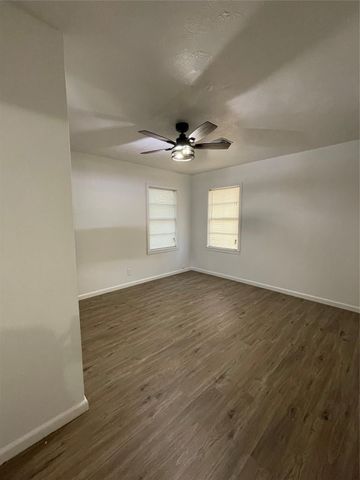 1119 Tobola Street, Rosenberg, TX 77471