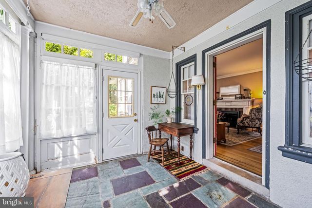 233 E KINGS HWY, Audubon, NJ 08106