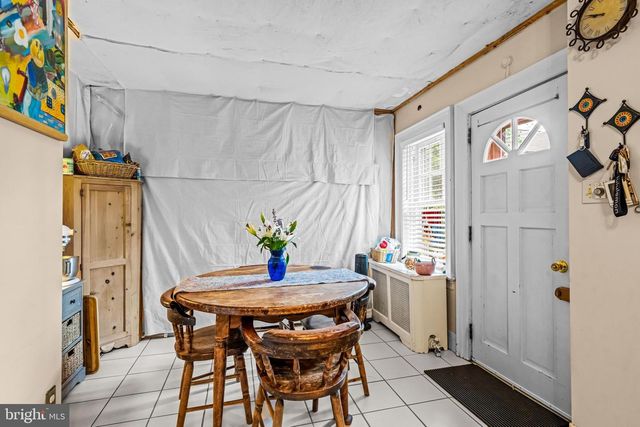 233 E KINGS HWY, Audubon, NJ 08106