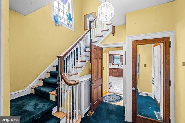 233 E KINGS HWY, Audubon, NJ 08106