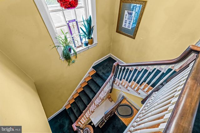 233 E KINGS HWY, Audubon, NJ 08106