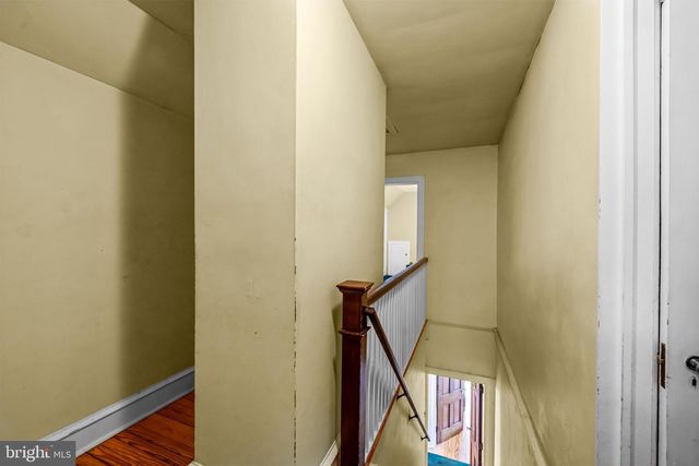 233 E KINGS HWY, Audubon, NJ 08106