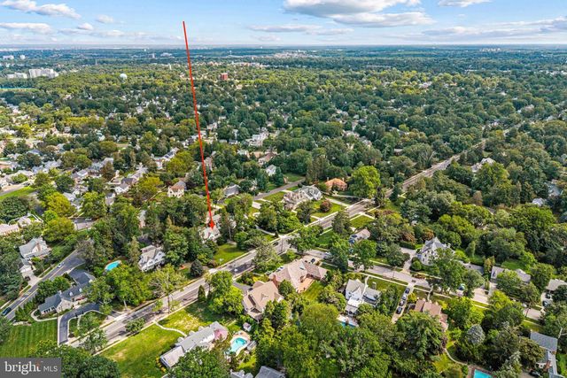 233 E KINGS HWY, Audubon, NJ 08106