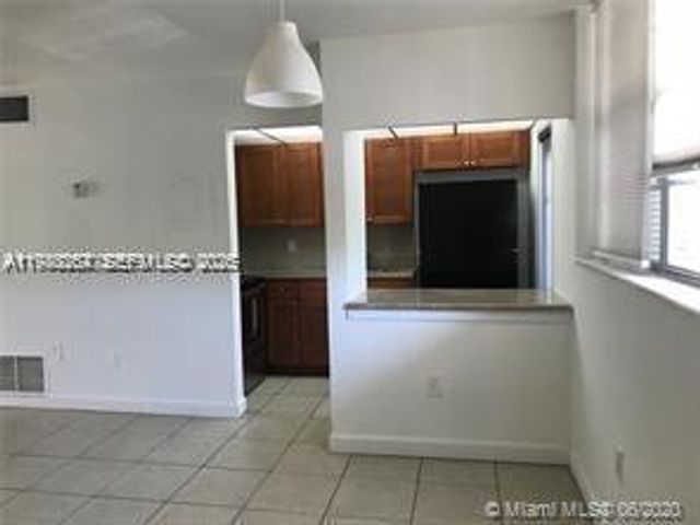 1515 NE 125th Ter 206, North Miami, FL 33161