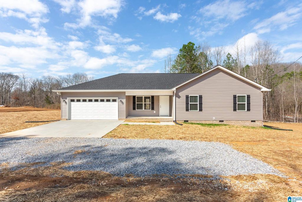 8215 BOILING SPRINGS ROAD, Ohatchee, AL 36271