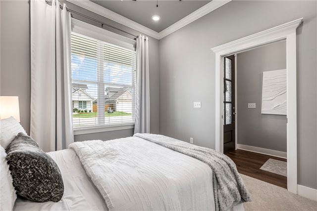 1810 W Saddlebrook Lane, Rogers, AR 72758