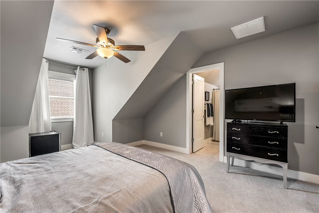 1810 W Saddlebrook Lane, Rogers, AR 72758