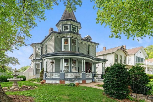 309 N Esplanade Street, Leavenworth, KS 66048