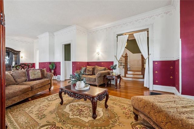 309 N Esplanade Street, Leavenworth, KS 66048