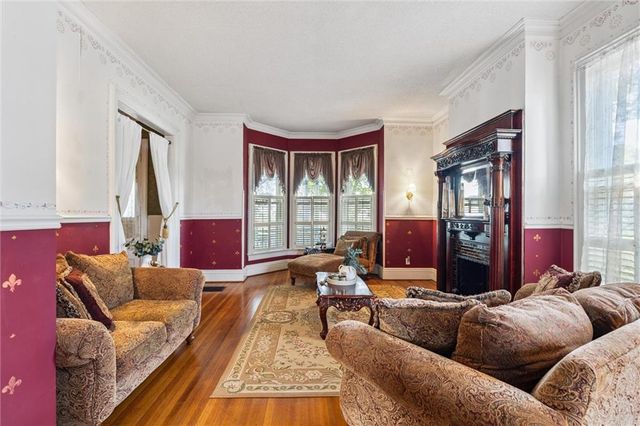 309 N Esplanade Street, Leavenworth, KS 66048