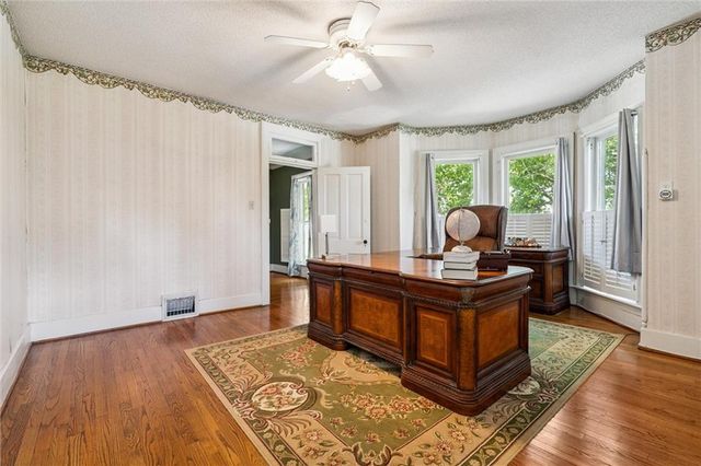 309 N Esplanade Street, Leavenworth, KS 66048