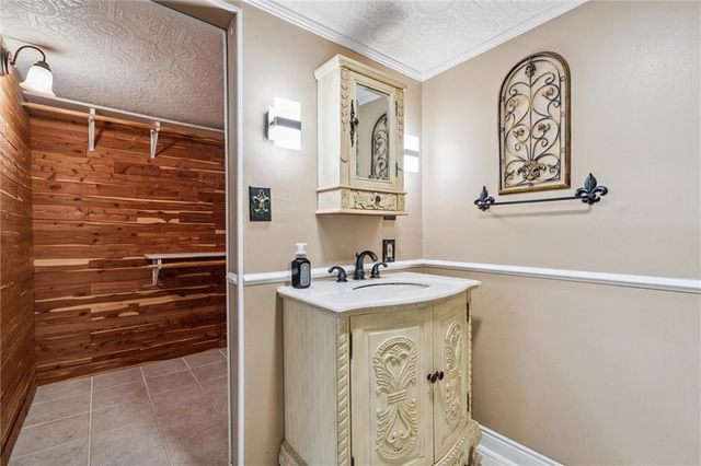 309 N Esplanade Street, Leavenworth, KS 66048