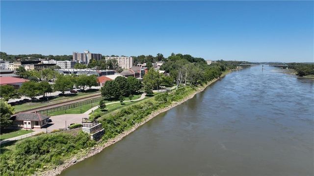 309 N Esplanade Street, Leavenworth, KS 66048