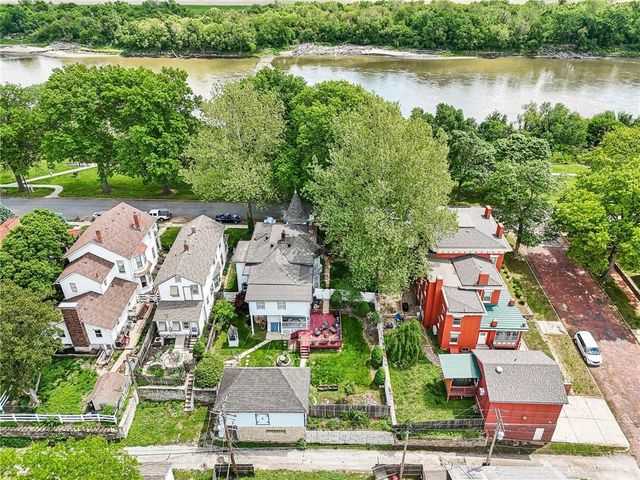 309 N Esplanade Street, Leavenworth, KS 66048