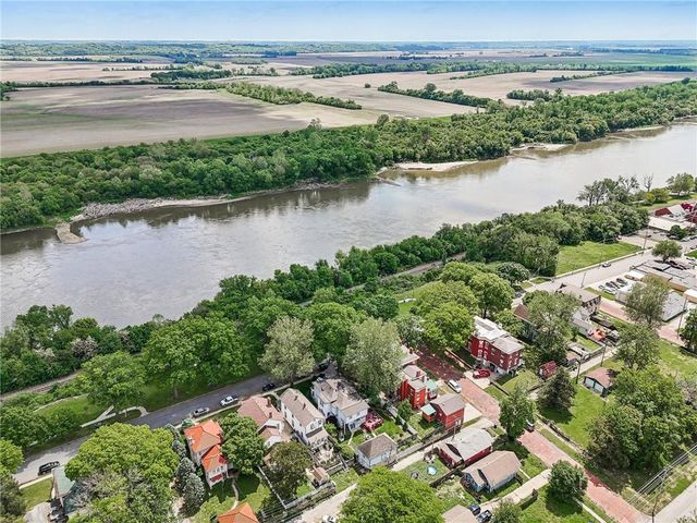 309 N Esplanade Street, Leavenworth, KS 66048