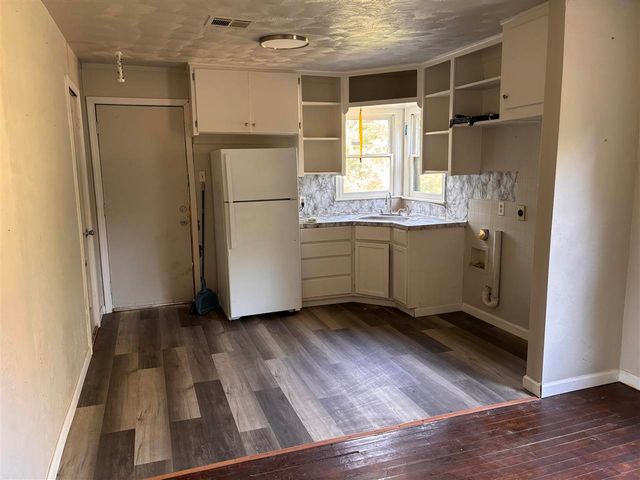 1109 NW Andrews Ave, Lawton, OK 73507