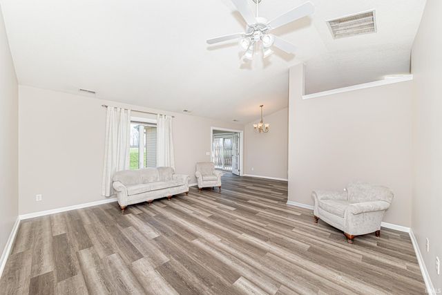 279 S Eagle Glen Trail, Columbia City, IN 46725