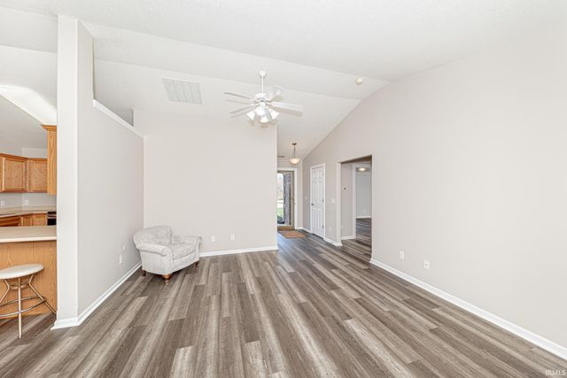 279 S Eagle Glen Trail, Columbia City, IN 46725