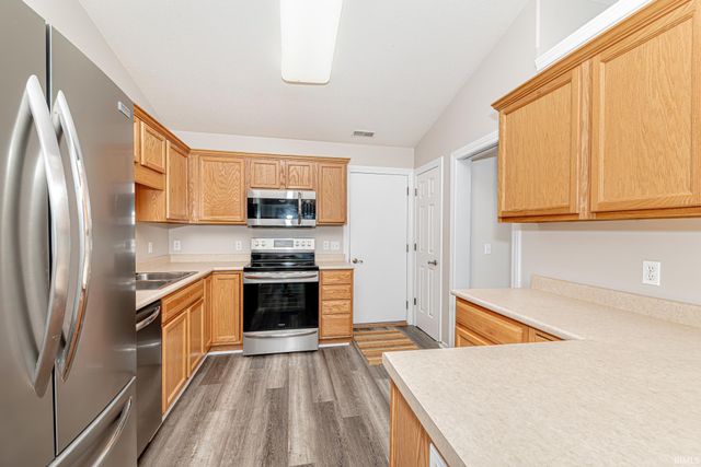 279 S Eagle Glen Trail, Columbia City, IN 46725